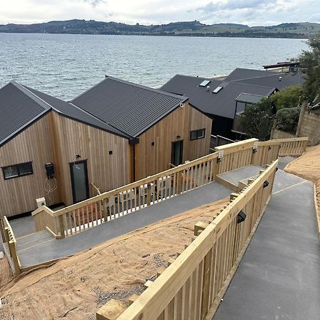 Brand New Lake Front Homes Spa Pool Taupo Exterior photo